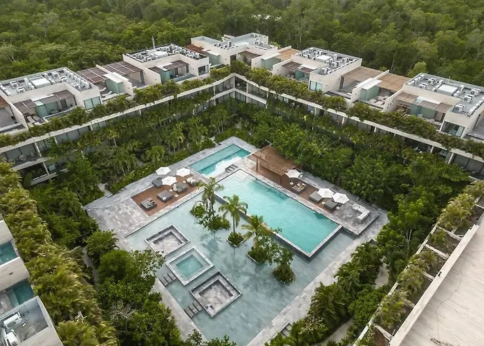 Mistiq Luxury Getaway