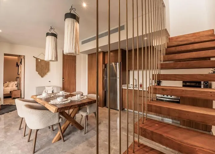 Mistiq Luxury Getaway Villa *